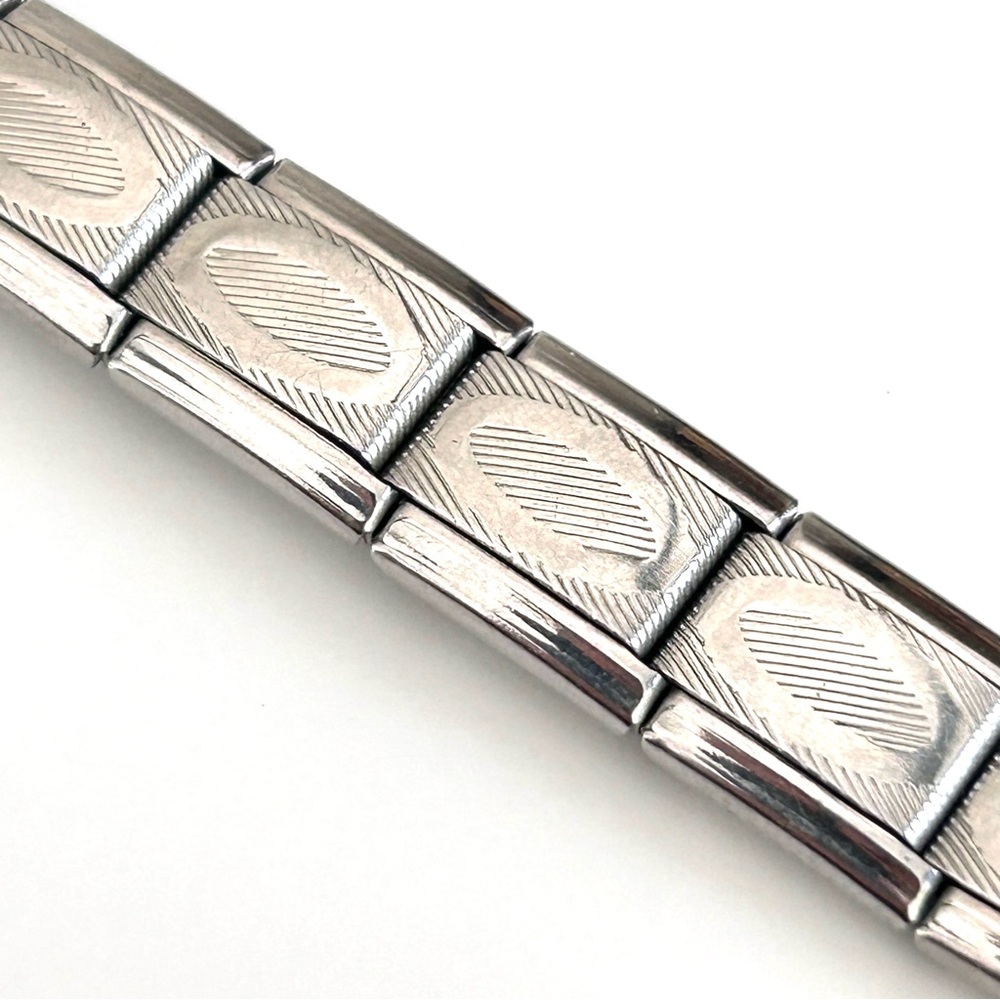 Charmed Italy Expressions Silver Metal Bracelet 9 Links